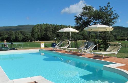 Montieri Villa | Beautiful villa for 6 guests with pool, TV, patio, pets allowed and parking