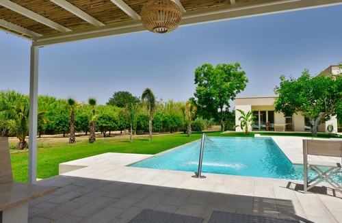 Cutrofiano Villa | Beautiful Villa with pool and garden, luxury and very romantic, near Galatina