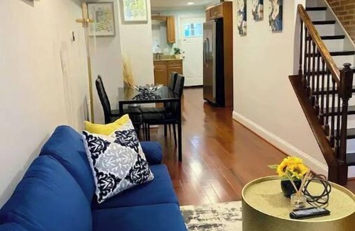 Riverside House | Beautifully decorated Federal Hill home w/rooftop