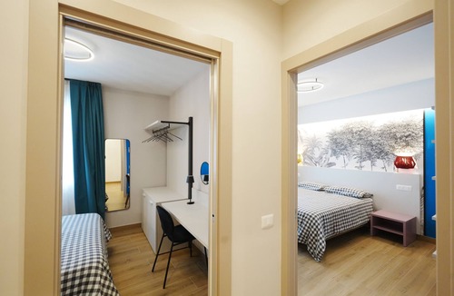 San Lazzaro Bed & Breakfast | Bed and Breakfast 'Camera Familiare' with Shared Terrace, Wi-Fi and Air Conditioning