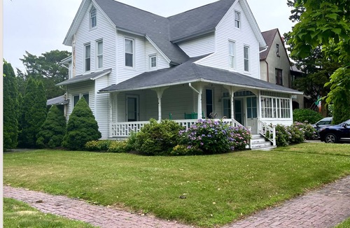 Belmar House | Belmar 4 blocks to beach comfortable 3 bedroom house in North end