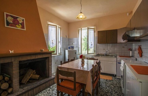 Montefalcone Appennino House | Belvilla by OYO Le Margherite Country house