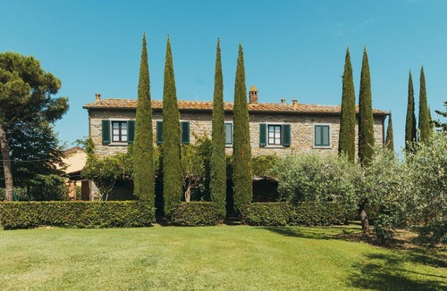 Camucia House | Belvilla by OYO Pino