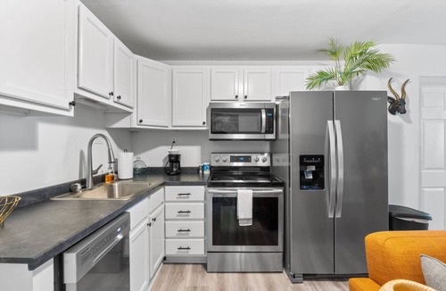 Benton Park Apartment | Benton Park Hideaway - MO1S