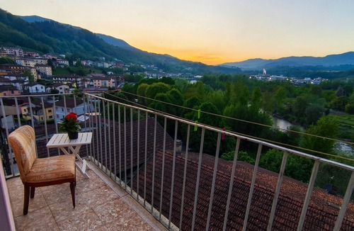 Castelnuovo di Garfagnana Apartment | Benvenuti a casa Paola, Welcome in Garfagnana!