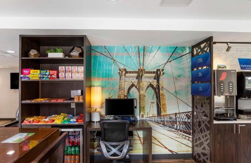 Gravesend Hotel | Best Western Brooklyn-Coney Island Inn