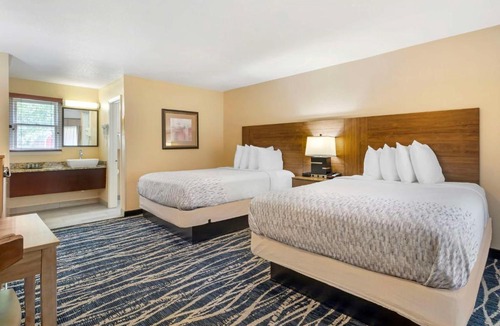 Maggie Valley Hotel | Best Western Mountainbrook Inn Maggie Valley