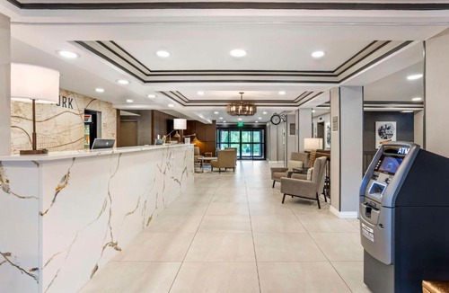 York Hotel | Best Western Plus Heritage Rail-South York/I-83