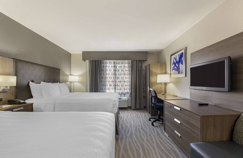 Donelson Hotel | Best Western Plus Nashville Airport Hotel