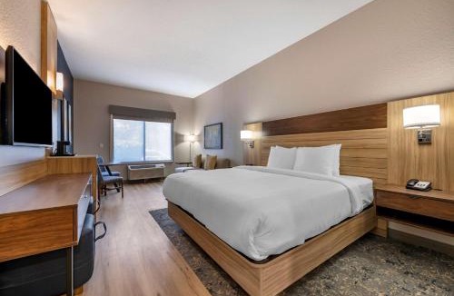 Orlando Hotel | Best Western Plus Orlando East - UCF Area