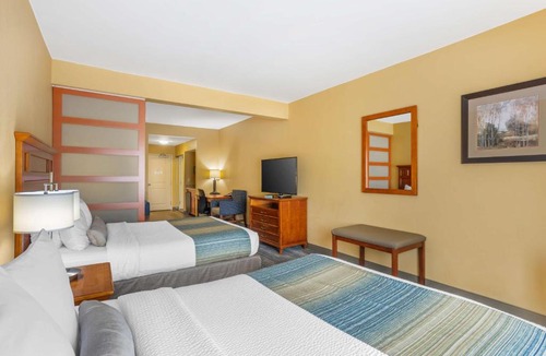 State College Hotel | Best Western PLUS University Park Inn & Suites