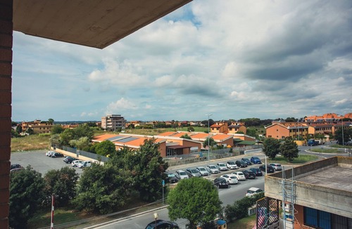 Zona XXXII Acilia Nord Apartment | Between sea and city, 15 minutes from the airport, 5 minutes from the excavations of Ostia Antina,