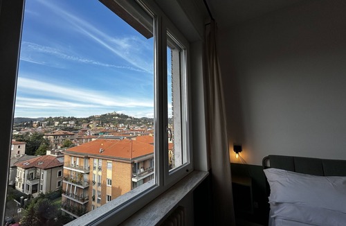 Verona City Centre Apartment | Big House-Private parking-12" walk from the ARENA