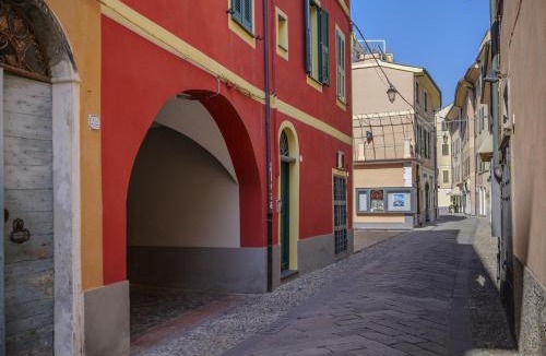 Laigueglia Apartment | Bilocale affacciato sul budello a 30 mt dal mare