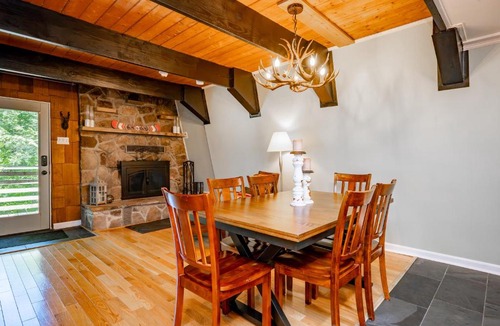 Oakland House | Black Bear Cove