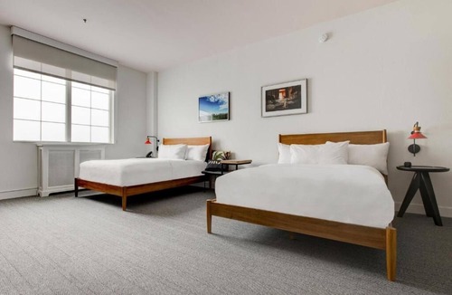 Lexington House | Bluegrass Getaway! 4 Comfortable Units, On-site Restaurant, Close to Rupp Arena!