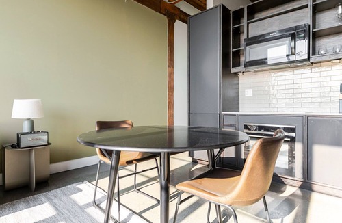 Sheffield Neighbors Apartment | Blueground | Lincoln Park, view, nr Oz Park