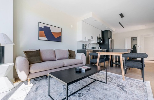 Capitol Hill Apartment | Blueground | Southwest Waterfront, rooftop, nr National Mall