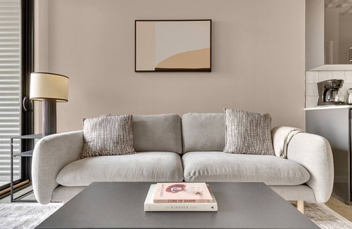 Near West Side Apartment | Blueground | West Loop, rooftop, nr Union Park