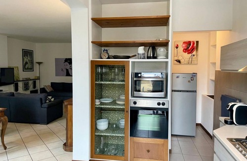 Besozzo Apartment | Bnbook Cornelia's suites