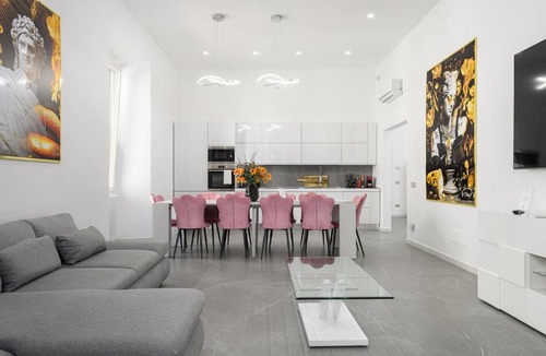 Santa Croce Apartment | Borghese Palace Luxury Apartment