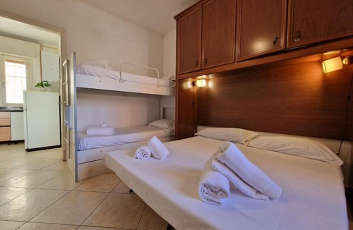 Borghetto Santo Spirito Apartment | [Borghetto S.S.] trilocale davanti al mare - A/C