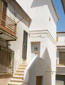 Strongoli House | BORGO PETELIA, Casa Castiglione, Antica casa su due piani con scala esterna