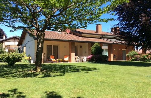 Borgo Ticino Apartment | Borgo Ticino: LAKE MAGGIORE - STRESA -ARONA - MILANO House with garden