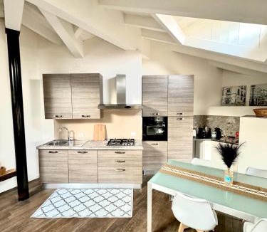 Sant'Eufemia Apartment | [Bridge Apt.] Garage - Netflix - wifi