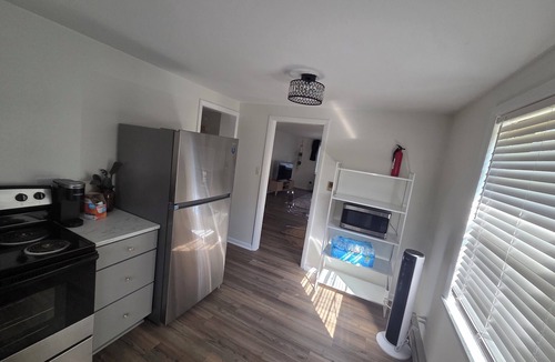 Brownsburg House | Bright 2BR w/Fast WiFi, Kitchen, Private Entrance