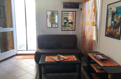 Pagnano Apartment | Bright and airy, this is the spirit of the house, with pets allowed.