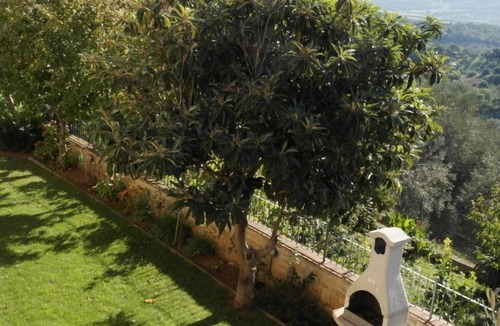 Caldana House | Bright house with garden and panoramic views to the south and the sea