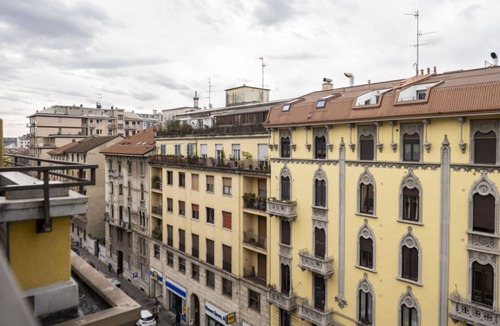 Loreto Apartment | Bright Top Floor Flat with Balconies & AC - Loreto & Porta Venezia