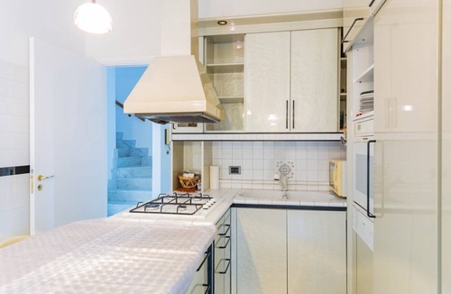 Pescara Apartment | Bright villa of about 190 sqm located on two floors (stairs to access), can comfortably accommodate 4 people.The accommodation is located in San Silvestro, a very quiet residential district a few steps from the sea, equipped with all the main services: b
