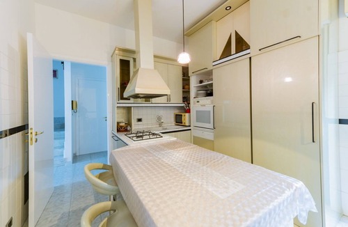 Pescara Apartment | Bright villa of about 190 sqm located on two floors (stairs to access), can comfortably accommodate 4 people.The accommodation is located in San Silvestro, a very quiet residential district a few steps from the sea, equipped with all the main services: b