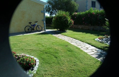 Budoni Villa | Budoni detached cottage exclusive garden 300 mt to the beach (10 min) P9587
