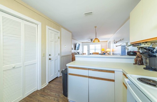 Ocean Sands Condo | C7750 Abby's Overlook. Corolla, Oceanside 2 BR Condo, Community Pool, Tennis!