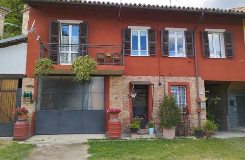 Agliano Terme House | Ca' d'la nona casa con giardino