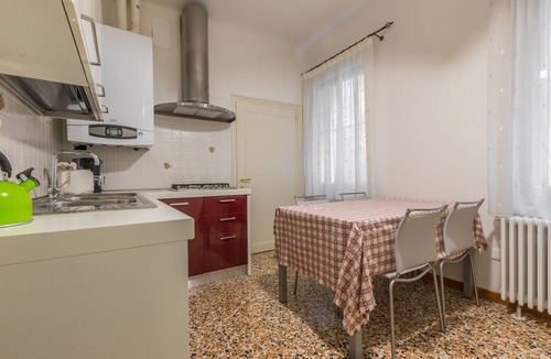 San Marco Apartment | Ca 'dell'Affresco close to Saint-Mark's square and Rialto Bridge!