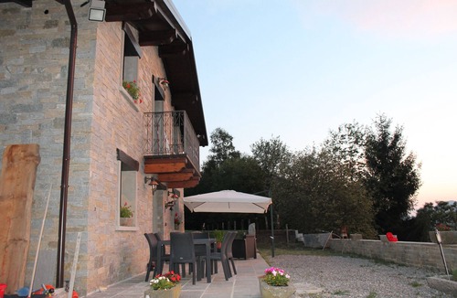 Laino Cabin | Cabin 'Del Bosco' with Mountain View, Private Terrace and Wi-Fi
