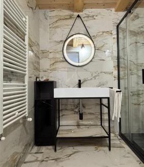 Centro Storico House | Camera Visconti