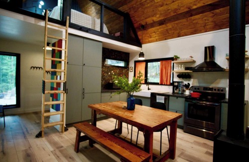 Campton Cabin | Camp Firefly, Secluded Cabin, Hot Tub, Forest View, Cozy Escape great for couples with kids!