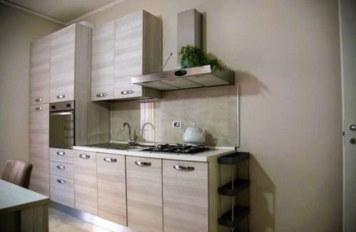 Poggiomarino Apartment | Campania Apartment Vesuvio Comfort - 150m station - 5km Pompeii