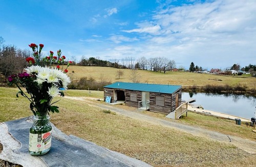 Floyd RV Rental | Camping Site - Green Acres Resort