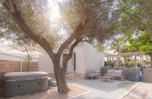 Nora Bed & Breakfast | Capo Norax chambre de luxe avec jacuzzi à 250m de la mer