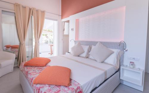 Nora Bed & Breakfast | Capo Norax chambre de luxe avec jacuzzi à 250m de la mer