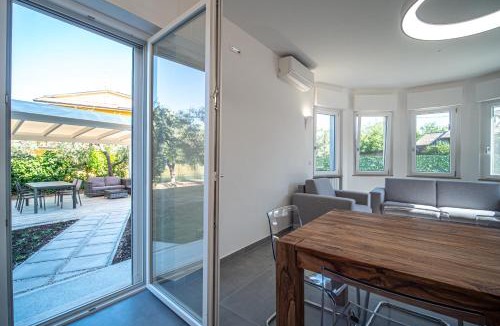Frisa House | Capriè, dimora tra mare e monti
