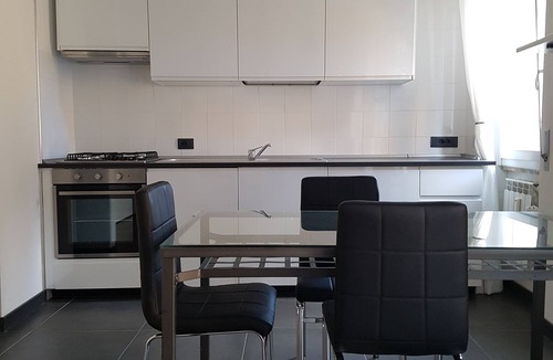 Cinque Terre Apartment | Carolina Cosy Apartment with A/C near best beaches