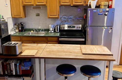 Williamsburg Apartment | Carriage House Williamsburg Brooklyn NYC HUGE 900sq ft STUDIO LOCATION!