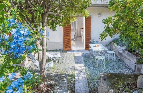 Santa Caterina Dello Ionio Marina House | Casa Iorana A: A welcoming two-story townhouse located right on the beach, with Free WI-FI.